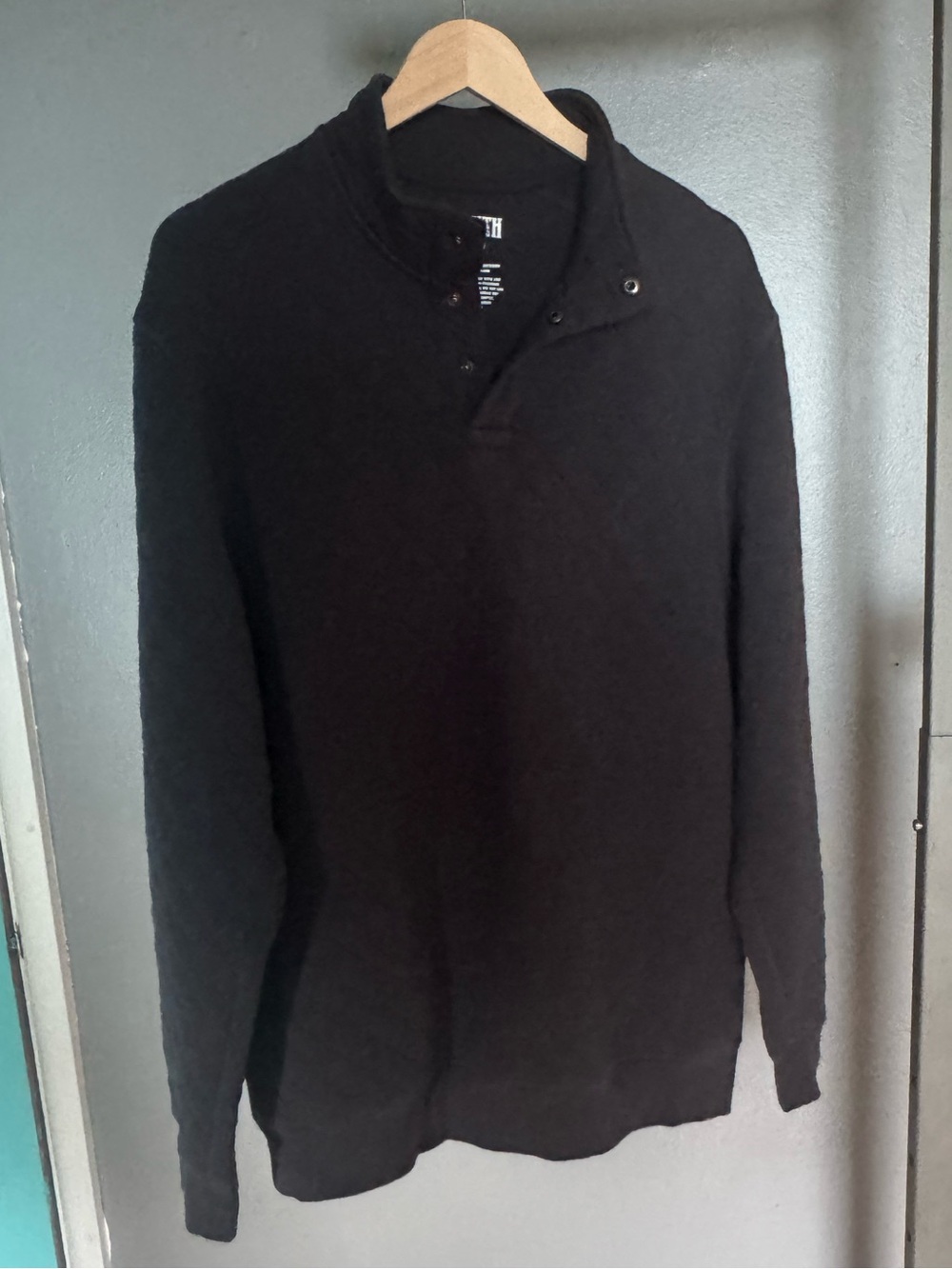 Duluth Trading Co Navy Blue button-Up Sweater